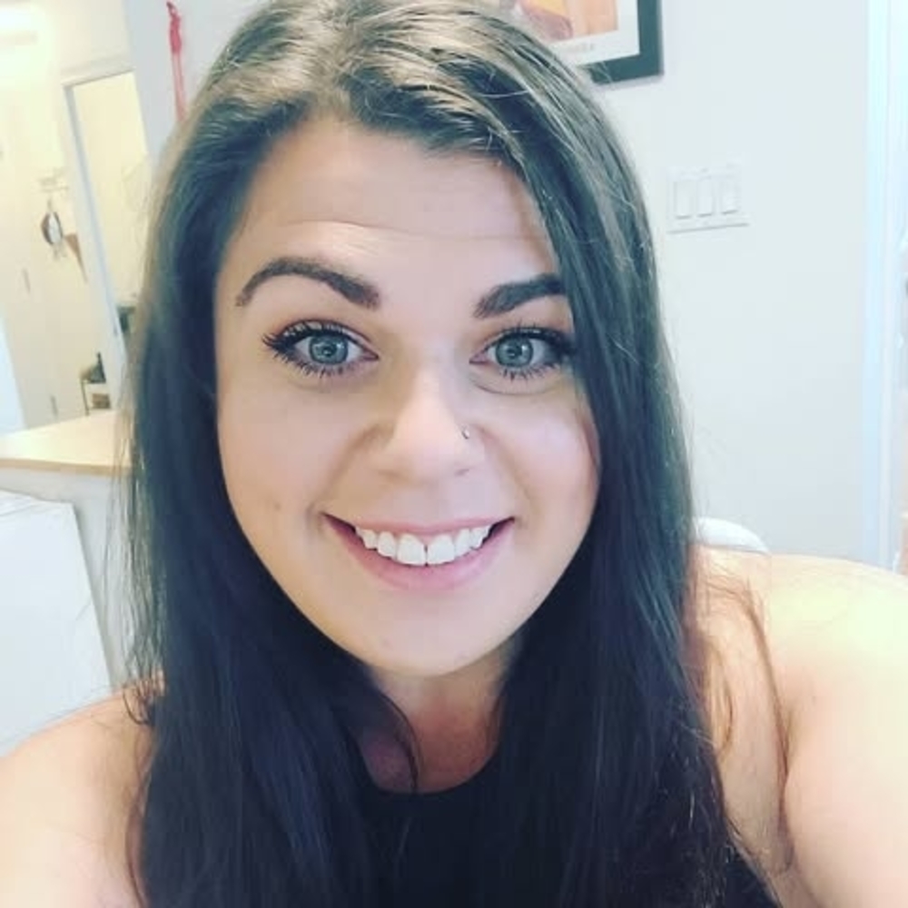 Meet your Posher, Danielle